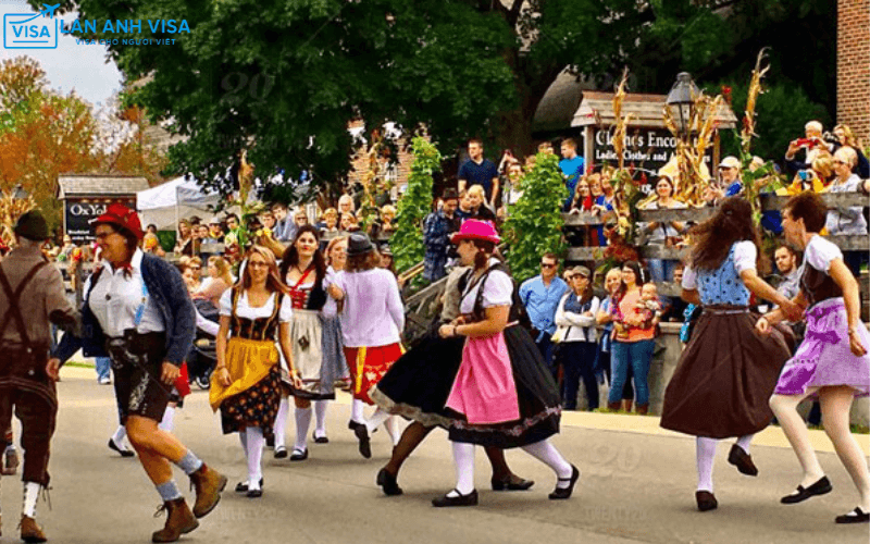 Visa Đức nghệ sĩ biểu diễn bí mật mở cánh cửa tài năng